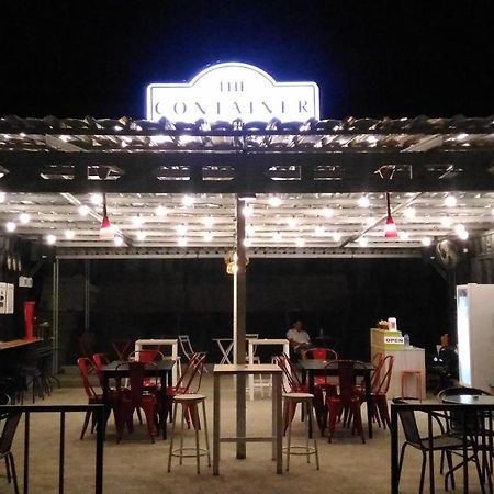 纳闽巴霍 The Container酒店 外观 照片